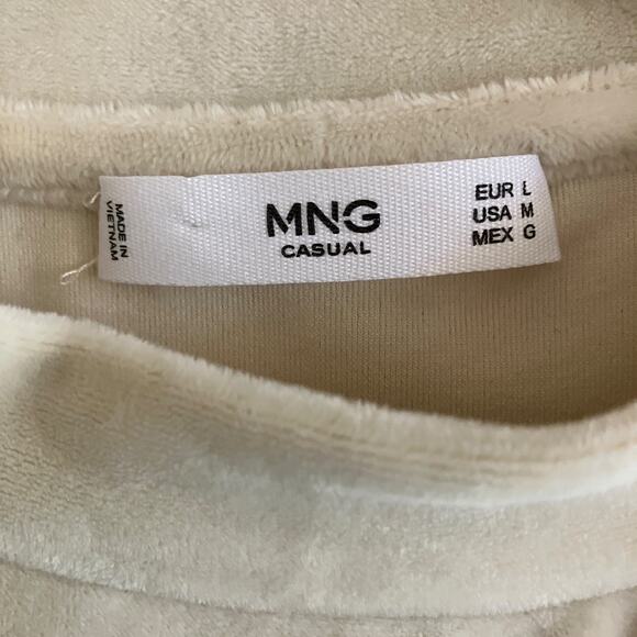 MNG Casual Velour Pullover Top M Boxy Elegant Old Money Comfy Drop Shoulder - Picture 3 of 10